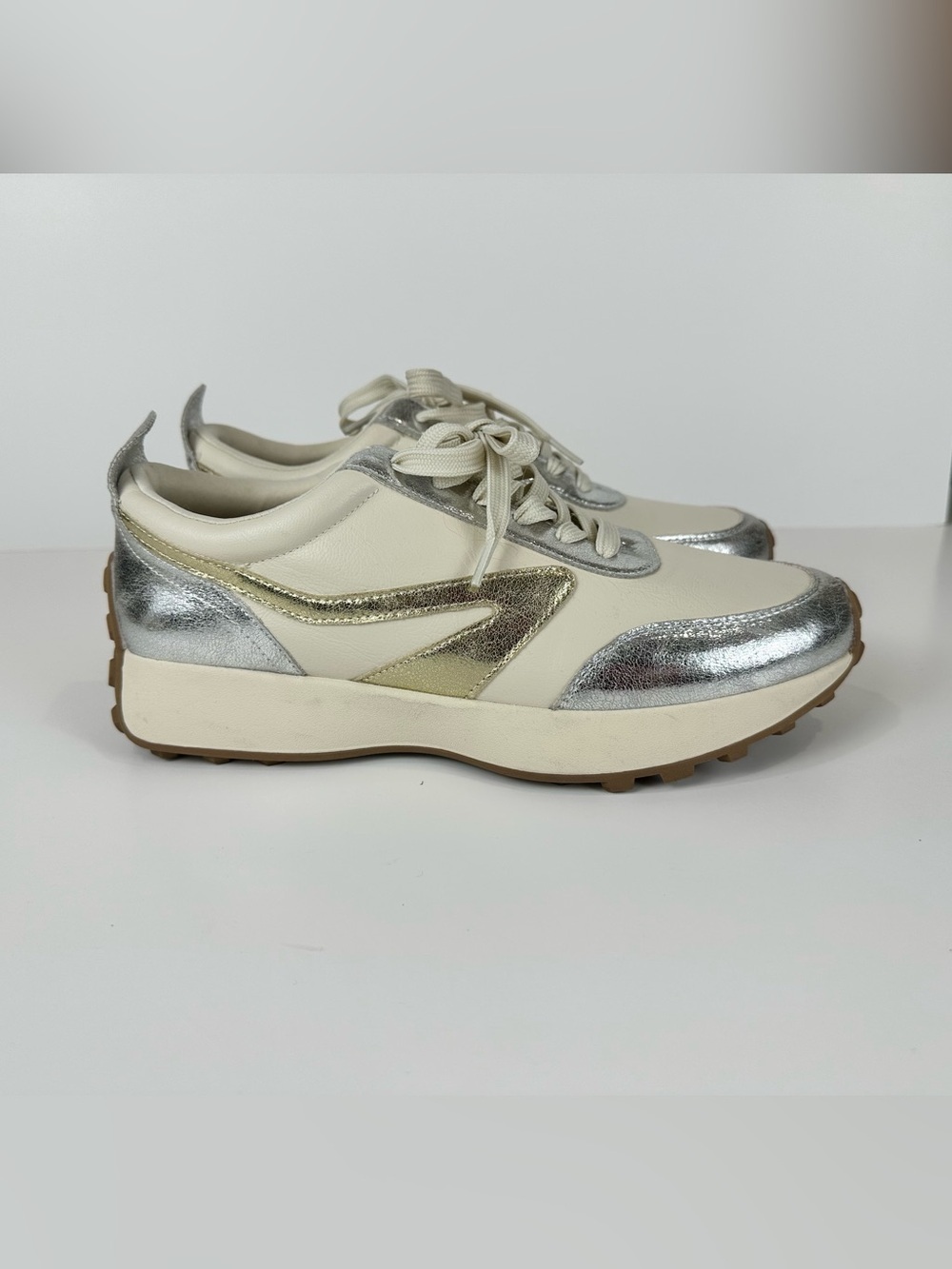 DV by Dolce Vita Braiden Sneakers Women's Size US 10
